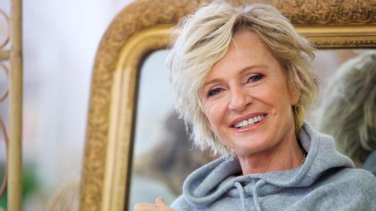 Sophie Davant a un nouveau compagnon un peu coquin? Elle ...
