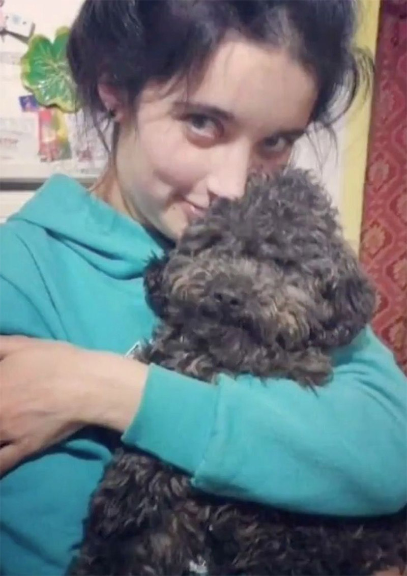 Www Tekpolis Fr Wp Content Uploads 22 08 Www Tekpolis Fr Un Chien Noublie Pas Sa Maitresse Meme 4 Ans Apres Sa Mort Emouvant Perrito No Olvida Mama Jpg