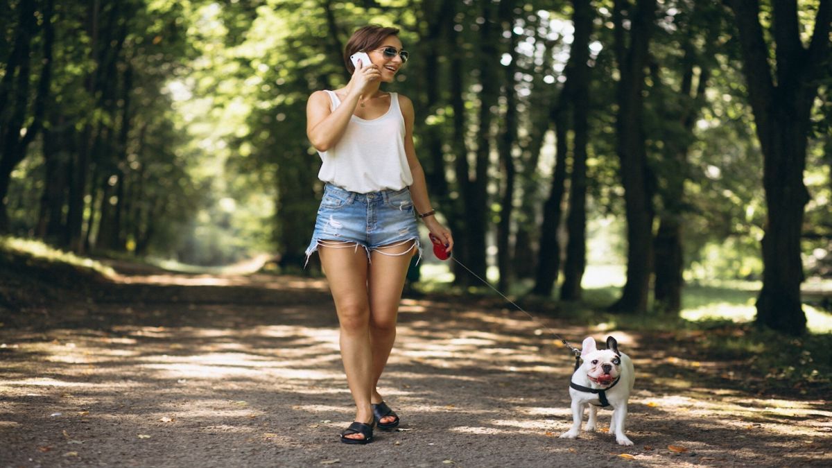 Elle pensait se servir de son chien pour draguer, voici ce qui s'est passé