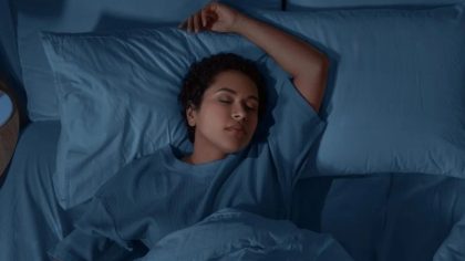 Pourquoi avons-nous de petits spasmes lorsque nous dormons ?