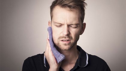 Préparez ce puissant analgésique maison avec trois ingrédients de cuisine : il soulage même les maux de dents