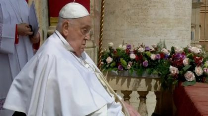 La dernière apparition du pape François suscite l'indignation sur les réseaux sociaux contre le Vatican « impitoyable »