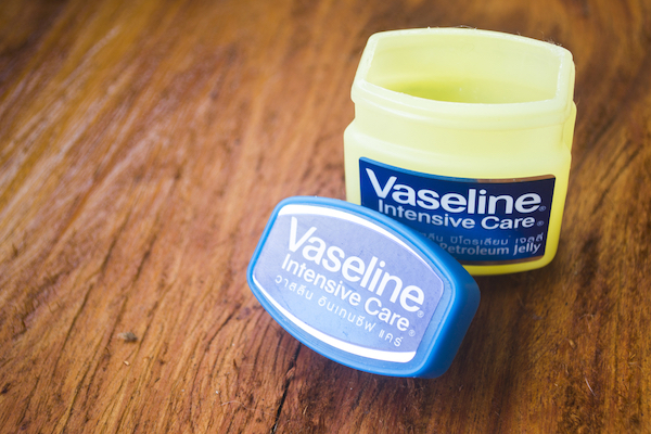 10 astuces avec de la vaseline que vous ignoriez probablement