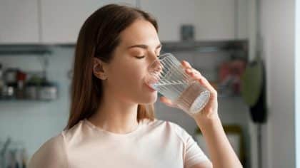 10 signes que vous ne buvez pas assez d’eau