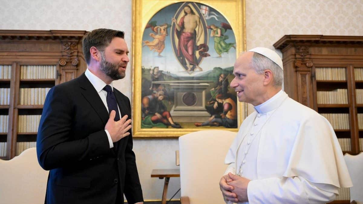 Le pape Léon XIV discute des négociations dans les zones de conflit avec le vice-président américain