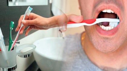 La raison dangereuse pour laquelle vous ne devriez jamais laisser vos brosses à dents dans la salle de bain