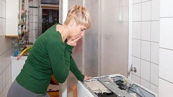 Lavabo cassé : qui paye, le locataire ou le propriétaire ?