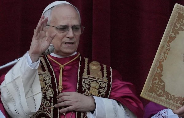 Le pape Léon XIV recevra ce que François a refusé : le même salaire que le président américain
