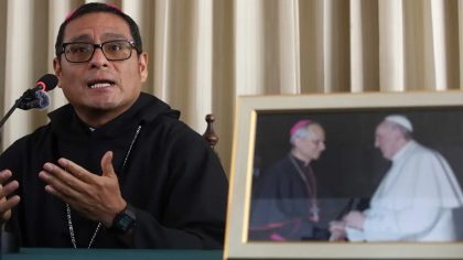 Le successeur de Léon XIV dans le diocèse de Chiclayo nie que Prévost ait dissimulé des cas d'abus
