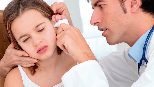 Otite moyenne aiguë : symptômes, diagnostic et traitement