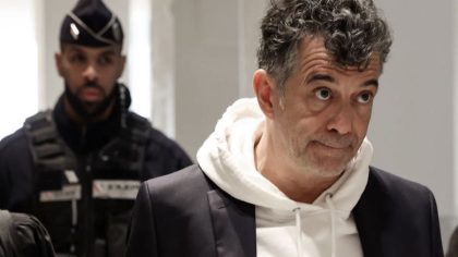 Stéphane Plaza audiencé à son domicile dans le cadre d'une enquête sur un trafic de stupéfiants