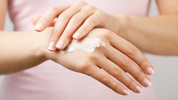 Taches brunes sur la peau : causes, prévention et traitement