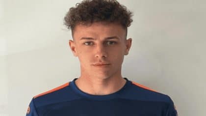 Un footballeur de 19 ans décède après avoir souffert d'une maladie douloureuse et rare