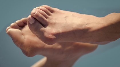 3 premiers symptômes de la maladie de Charcot que vous ignoriez probablement