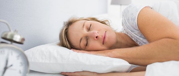 Infusions pour le sommeil : les 5 meilleures pour s'endormir