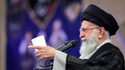 Khamenei nomme trois remplaçants possibles s'il est assassiné