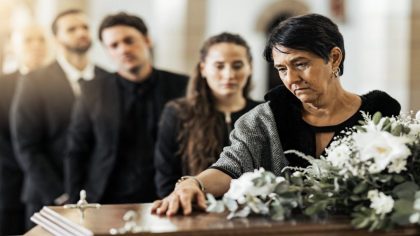 Les terribles conséquences d'embrasser une personne morte