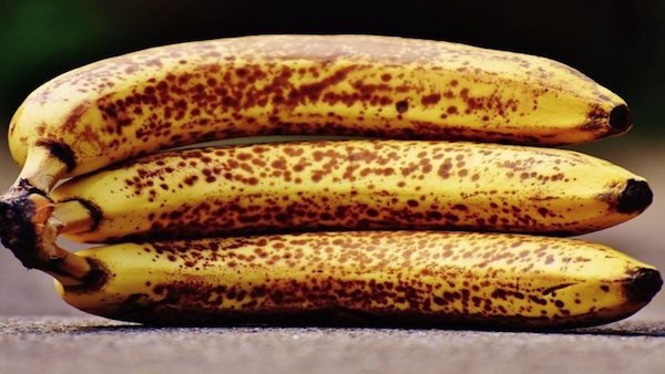 Que se passe-t-il dans votre corps lorsque vous mangez des bananes avec des taches noires ?