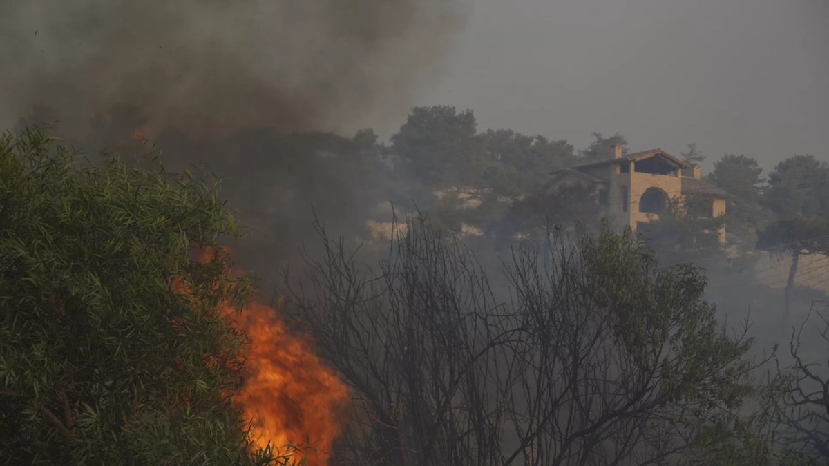 Deux morts dans l'explosion d'une bombe incendiaire à Chypre