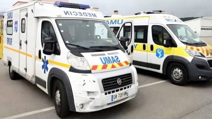 En Mayenne, un accident fait basculer une voiture sur le toit, blessant un homme de 70 ans