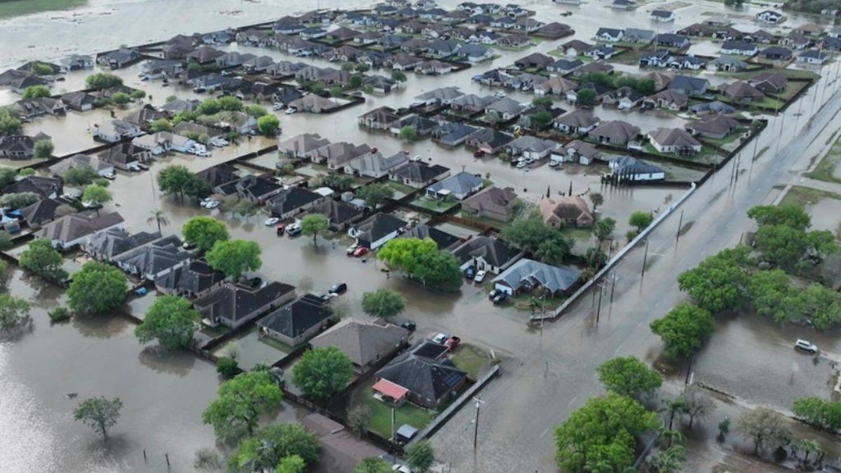 Inondations au Texas : plus de 100 morts et des recherches désespérées pour des dizaines de disparus