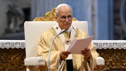 Le pape Léon XIV a donné une réponse retentissante à cette préoccupation concernant le célibat : « Il n’y a pas de place… »