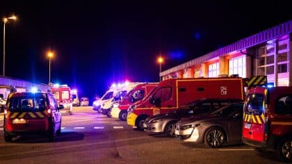 Tragédie sur la D926 : un jeune conducteur perd la vie dans un accident nocturne