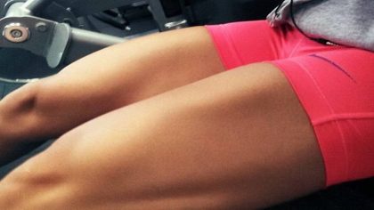 Le secret des jambes serrées : un langage silencieux