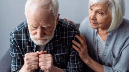 Mon mari a disparu il y a 40 ans, quand je l'ai vu, ses larmes ont révélé un secret que je n'aurais jamais imaginé