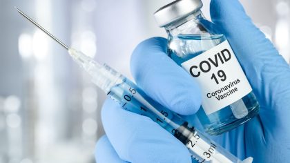 Quatre ans après la vaccination contre le Covid-19, une liste de symptômes a été dévoilée