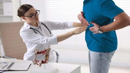 Un homme diagnostiqué d'un cancer de l'œsophage révèle le premier symptôme qu'il a remarqué, qui a été ignoré par les médecins. 5 symptômes que vous devez connaître sur le cancer de l'œsophage