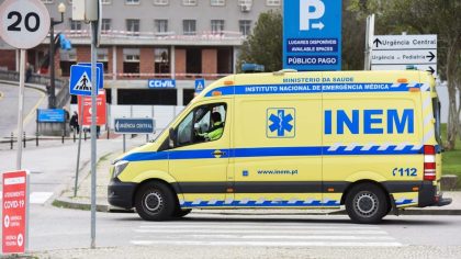Une famille britannique décède après avoir eu un accident avec sa voiture de location à l'aéroport