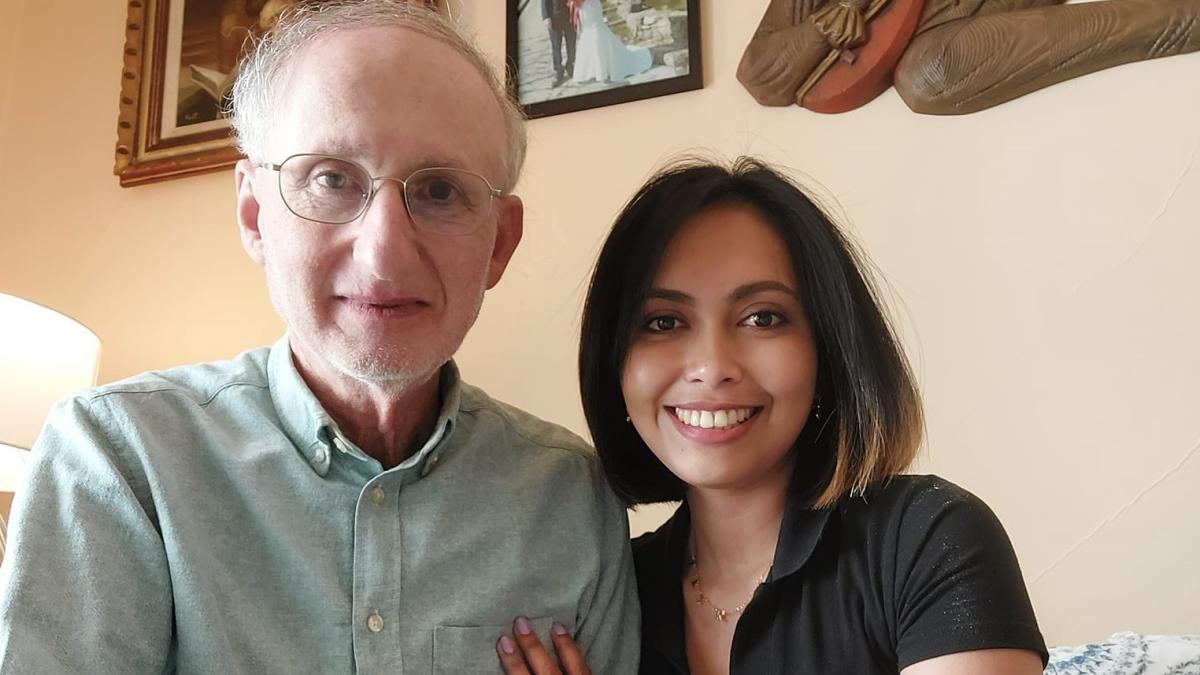 Une femme partage des photos d'elle avec son partenaire et reçoit de nombreuses critiques. La raison vous surprendra